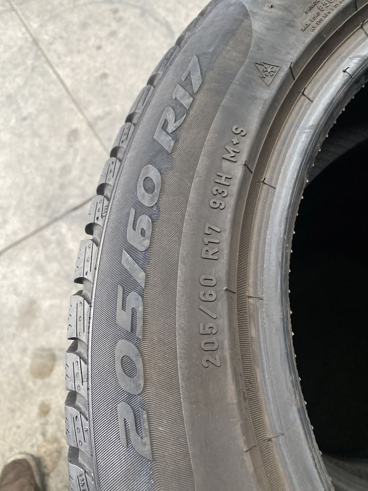 205/60/17 Pirelli