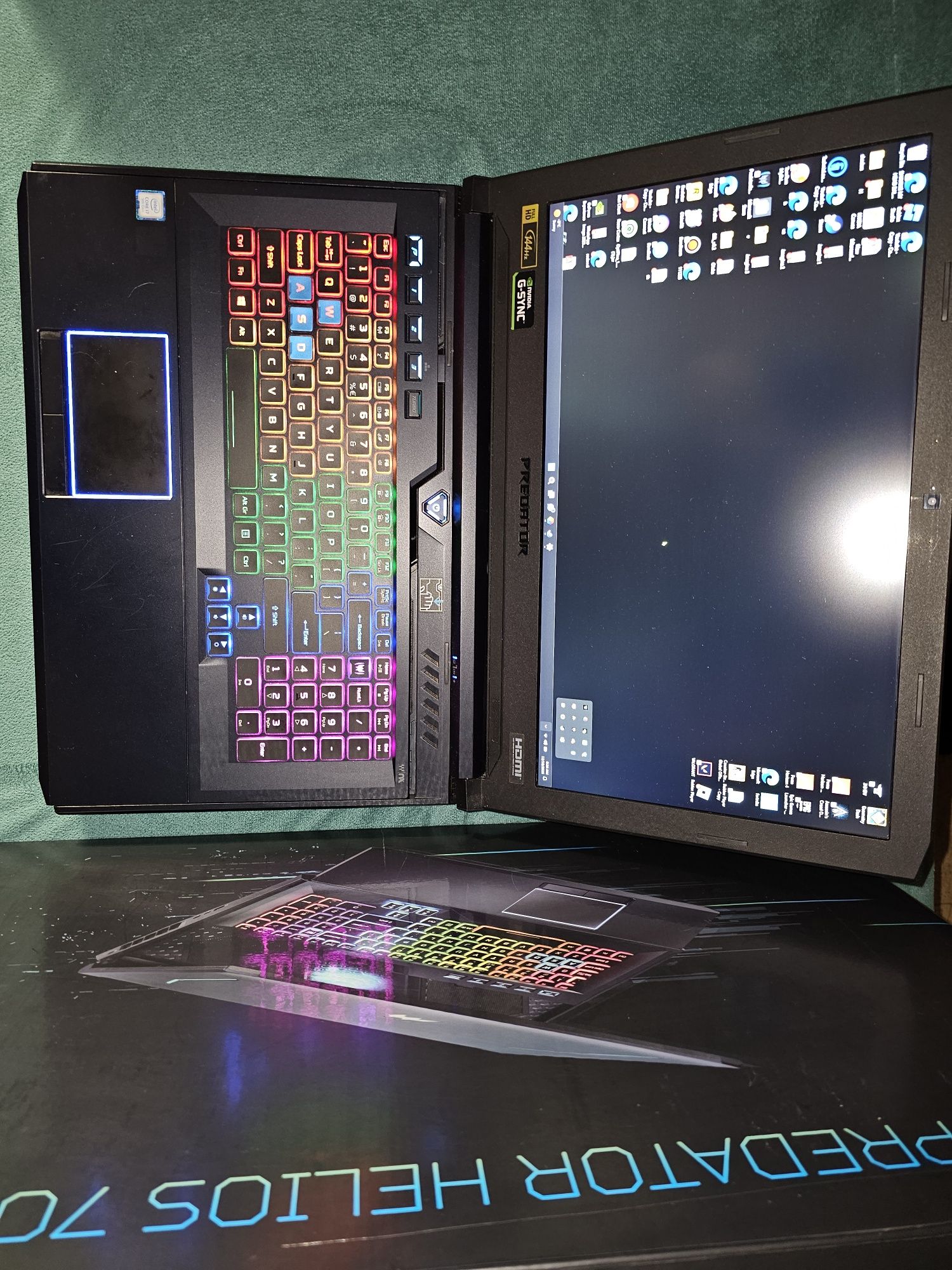 Predator Helios 700