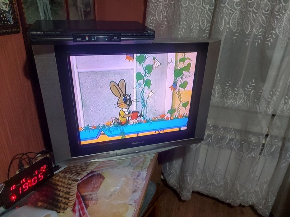 Телевизор Панасоник