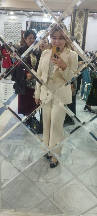 Rangi ham sifati ham juda zoʻr