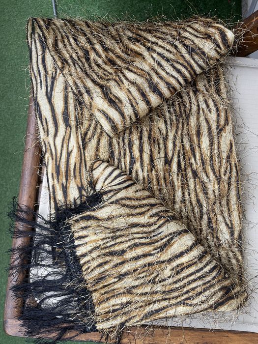 Елегантни кожени дамски боти