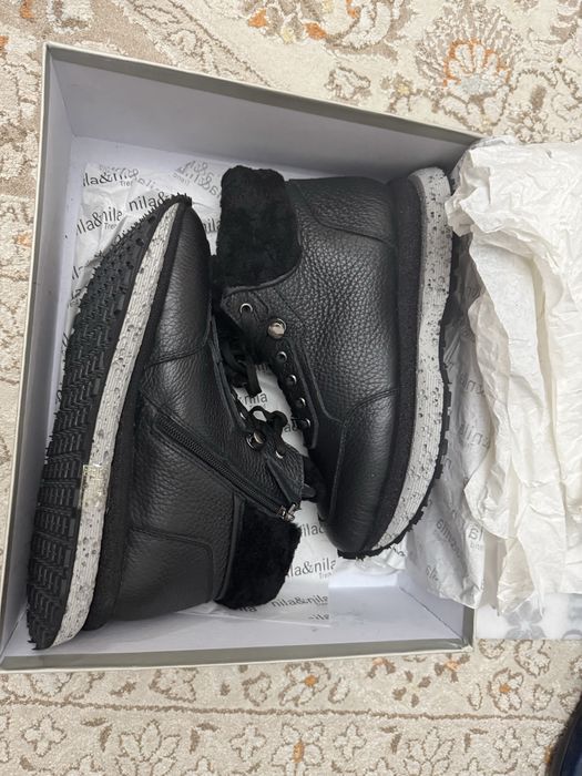 Женская зимняя ботинка