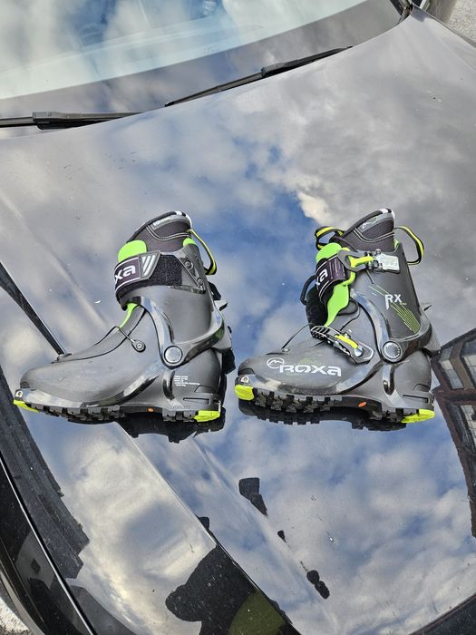 Skiuri de tura Volkl