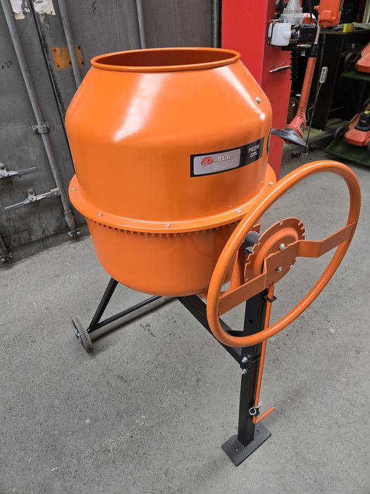 Бетонмешалка. Миксер. Мешалка. Бетон смеситель.