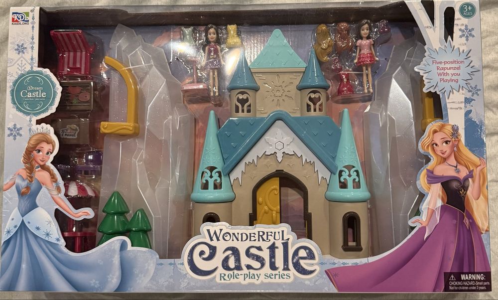 Castel si Papusi Frozen Wonderful Castle