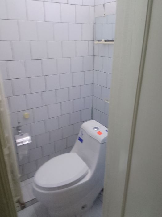 Продаётся 2 ком квартира  1 этаж 77 серия  поворот