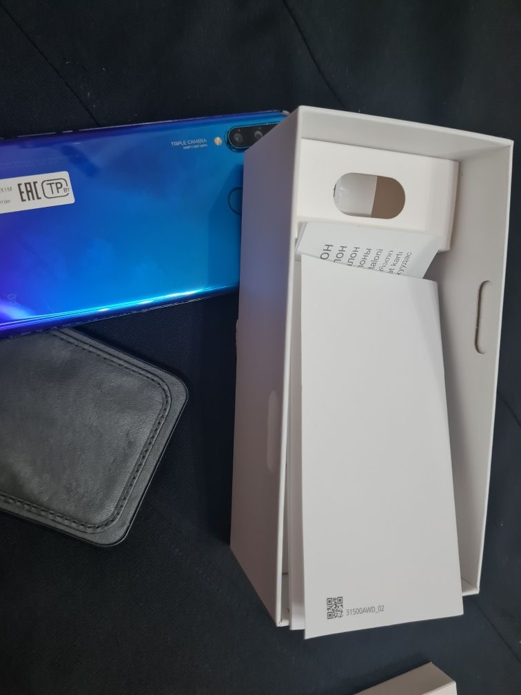 Смартфон HUAWEI P30 Lite