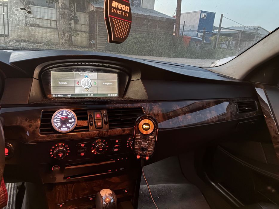 Vand Bmw 530xd an 2006 autoutilitara
