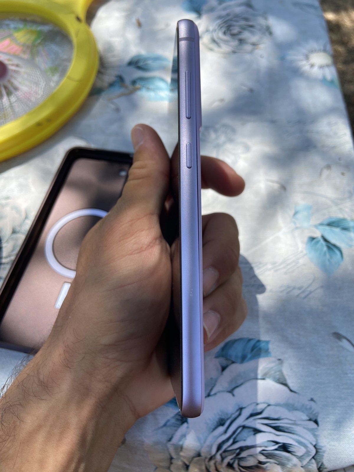 Перфектен Samsung Galaxy S21 FE 5G протектор+кейс+зарядно с кабел