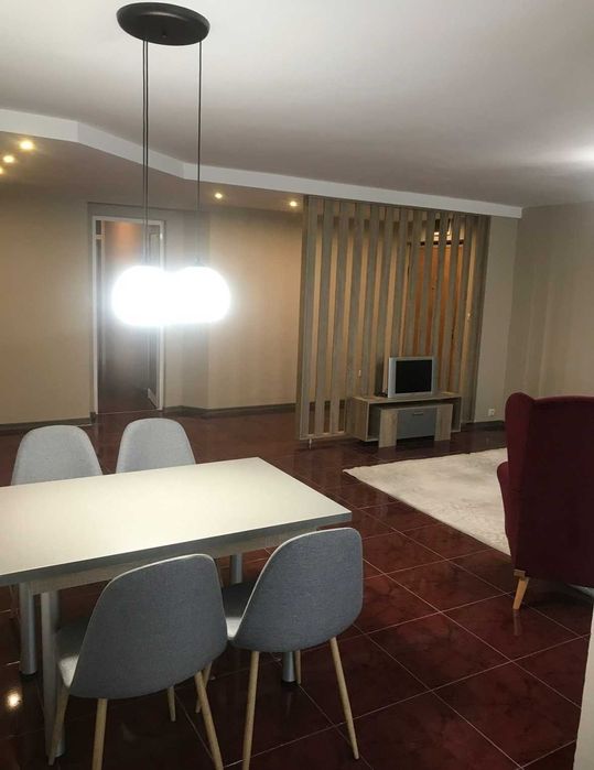 Дава се под наем Тристаен апартамент в София, Белите брези - 107 кв.м за 730 € - Снимка #2