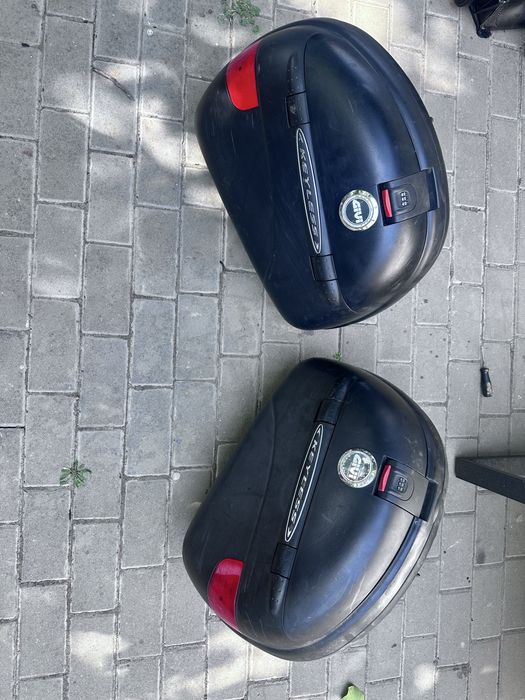 Set sidecase Givi Keyless e41n coburi genti laterale