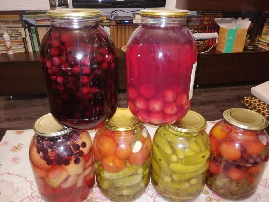 Продам домашние соленья варенье компоты