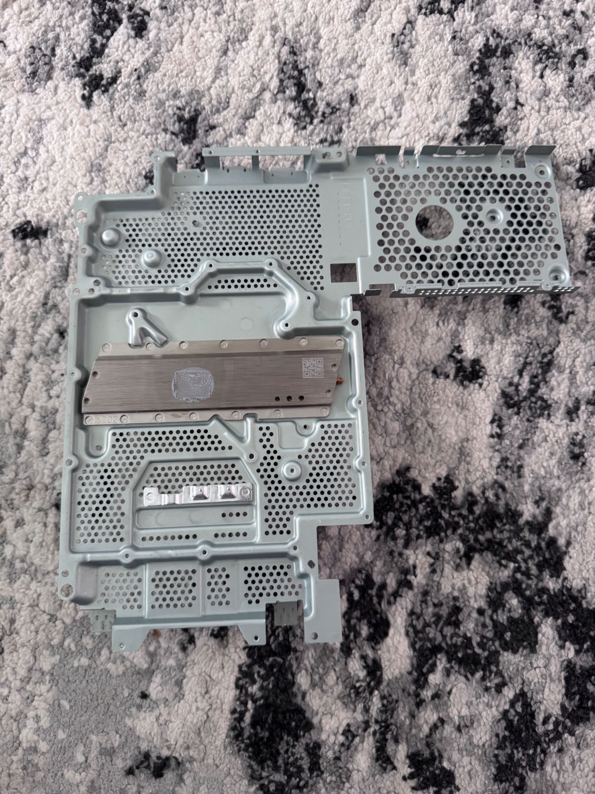 Dezmembrez ps4 slim model CUH-2216a
