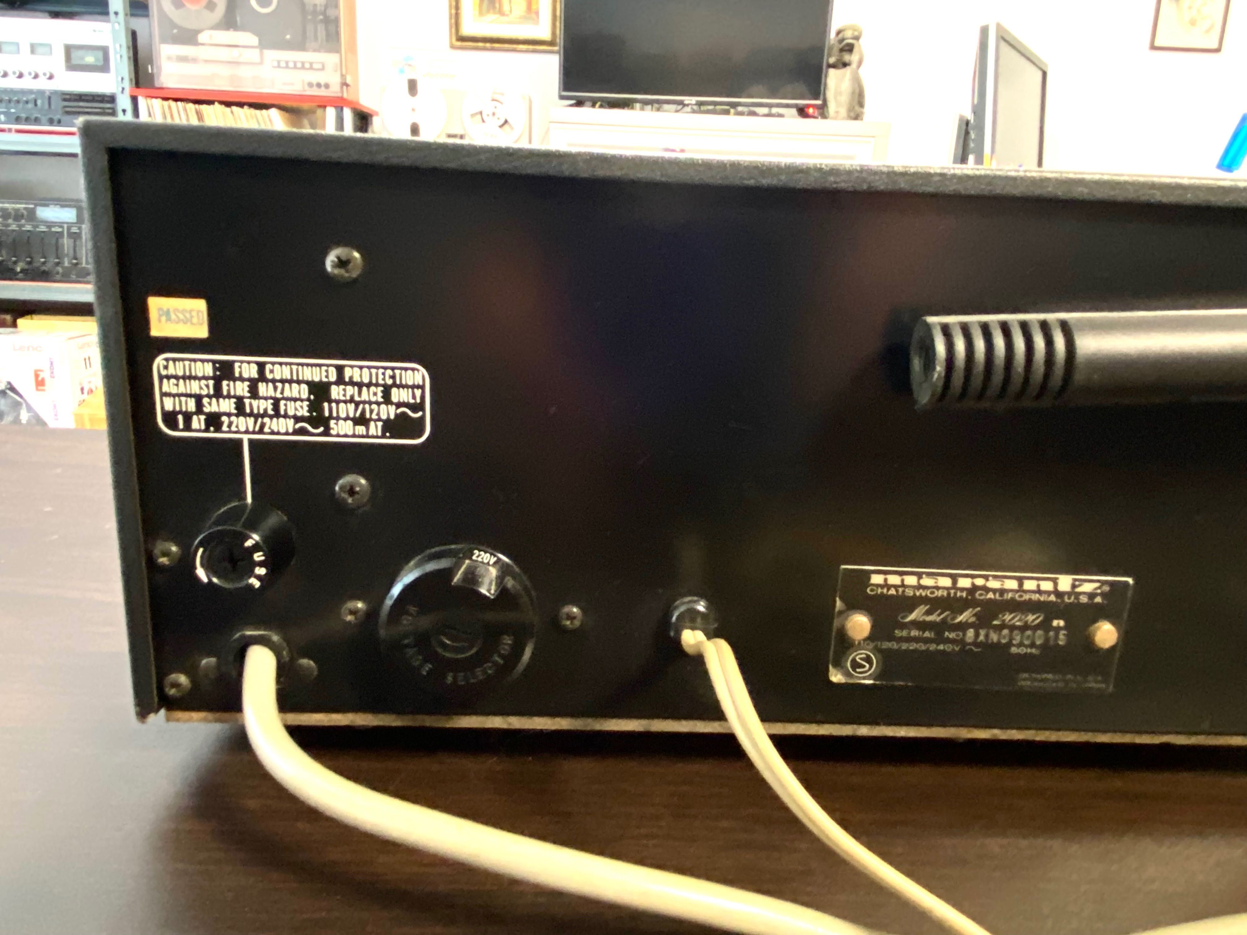 Юбилеен  тунер Marantz