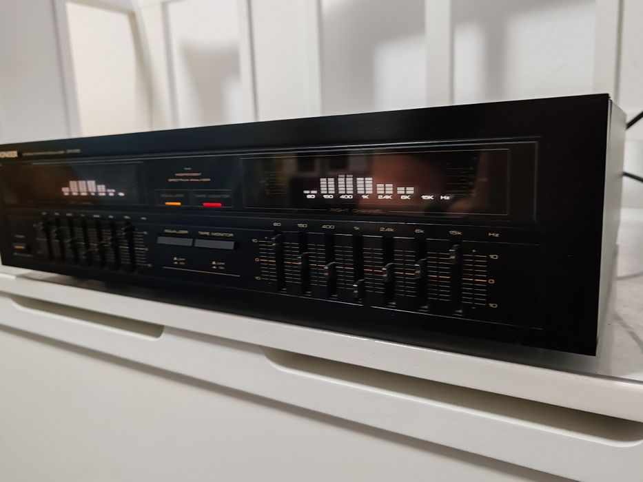 EQ, egalizator Pioneer GR 551, Germania