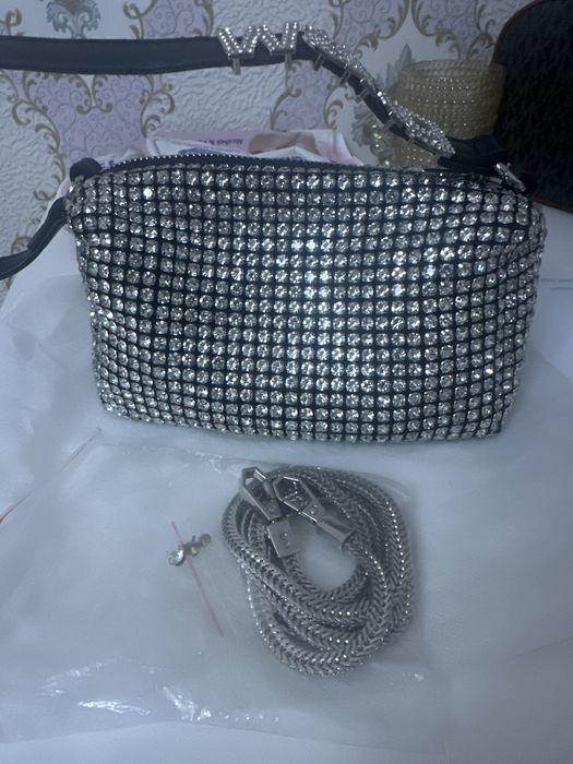 Маленькая сумка со стразами