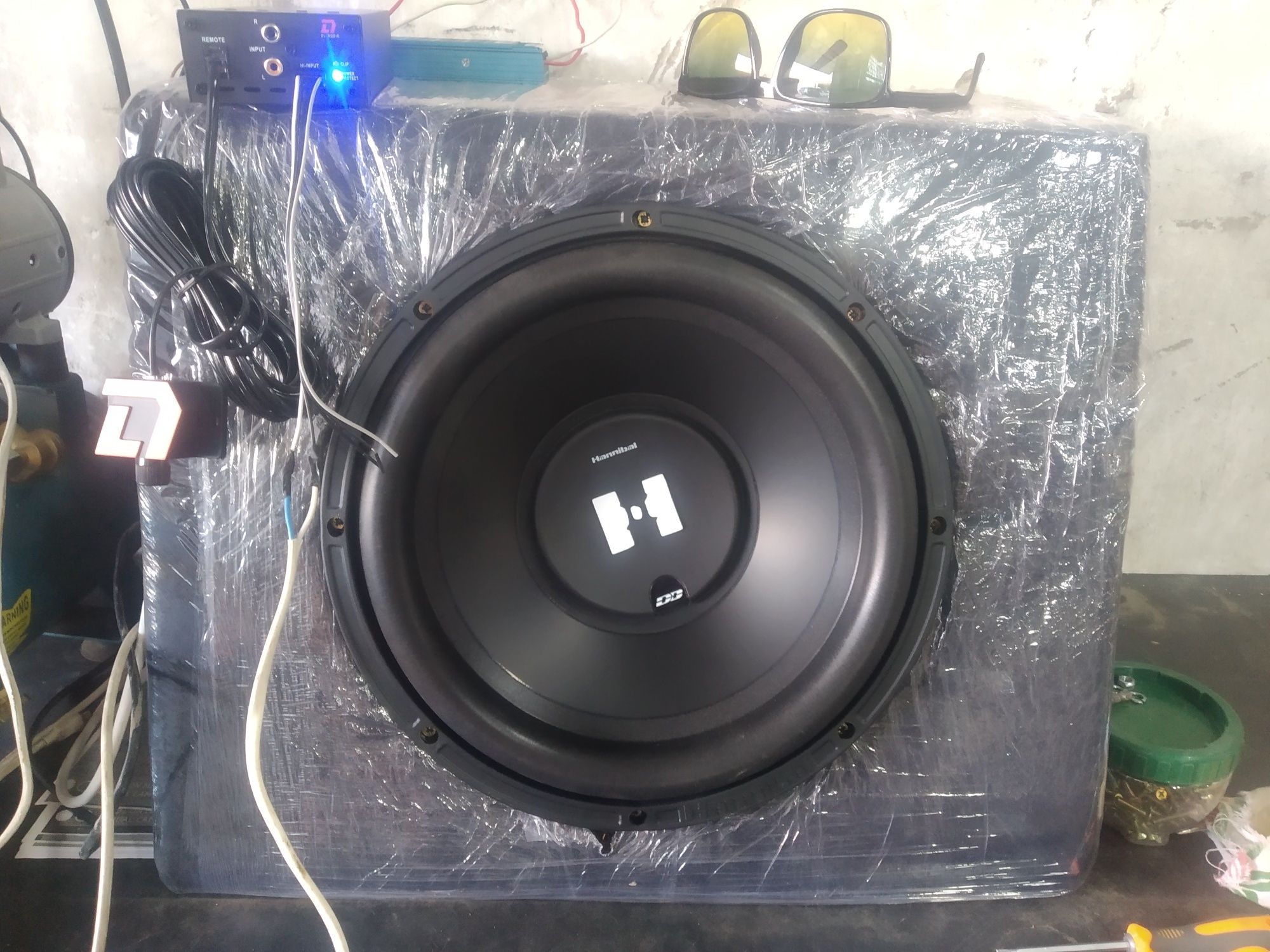 Срочно Сабвуфер DB Hanibal HS-600 +короб