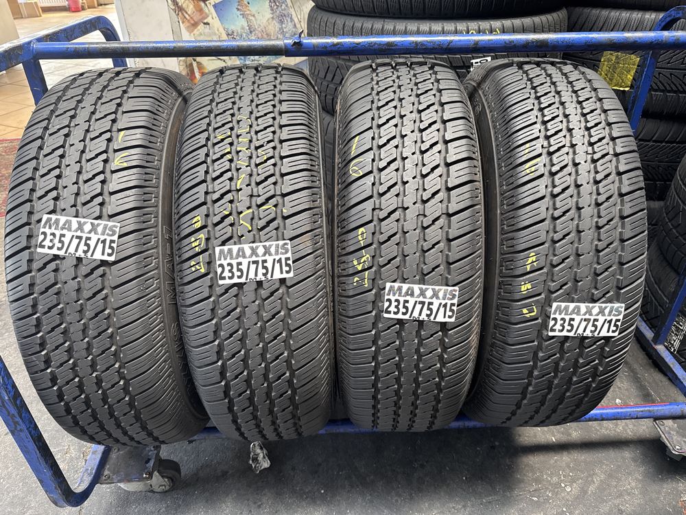 235/75/15 Maxxis M+S