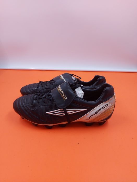 Umbro номер 44 Оригинални футболни обувки
