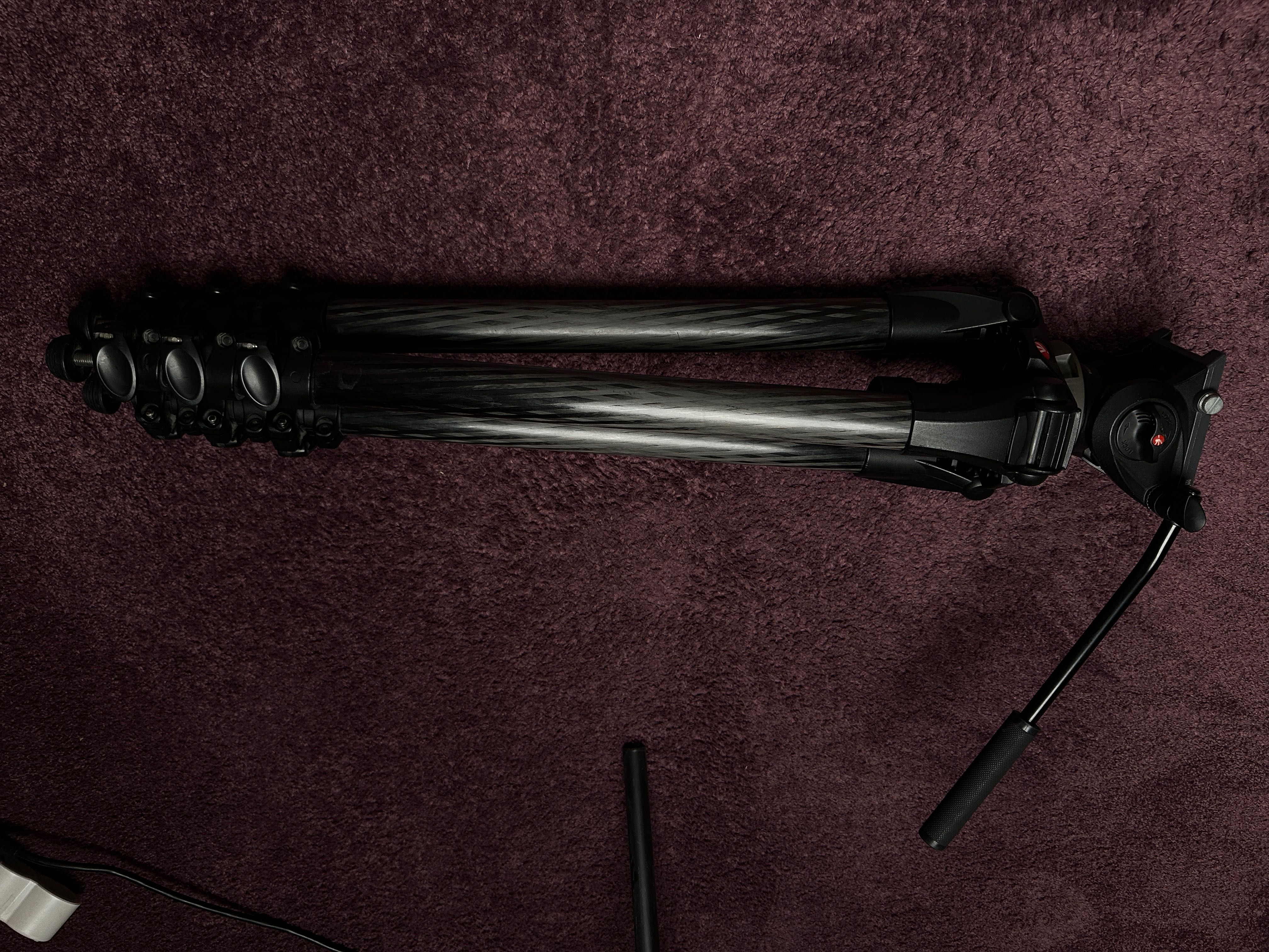 Manfrotto 536 Carbon Fiber Tripod + MVH500AH Fluid Head