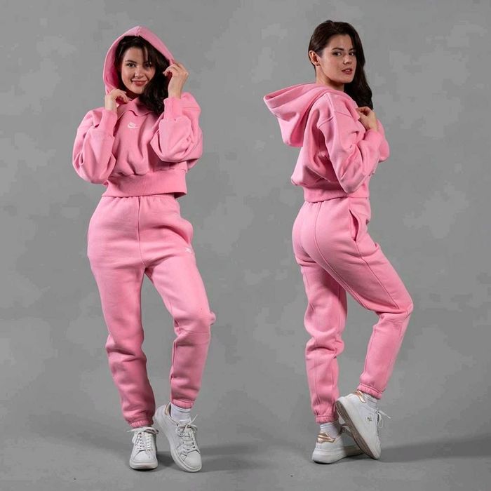 Дамски Ватирани Екипи Nike