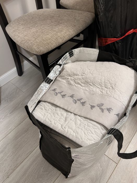 Отдам пакет с одеялом, покрывалом, пододеяльниками