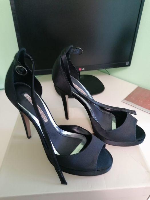 Vand pantofi dama marimi 41-42