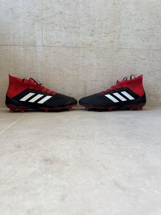 Футболни обувки Адидас Predator