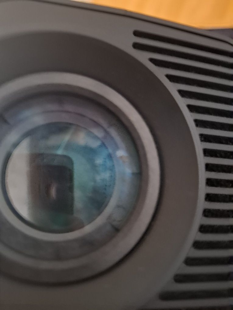 Video proiector magicube