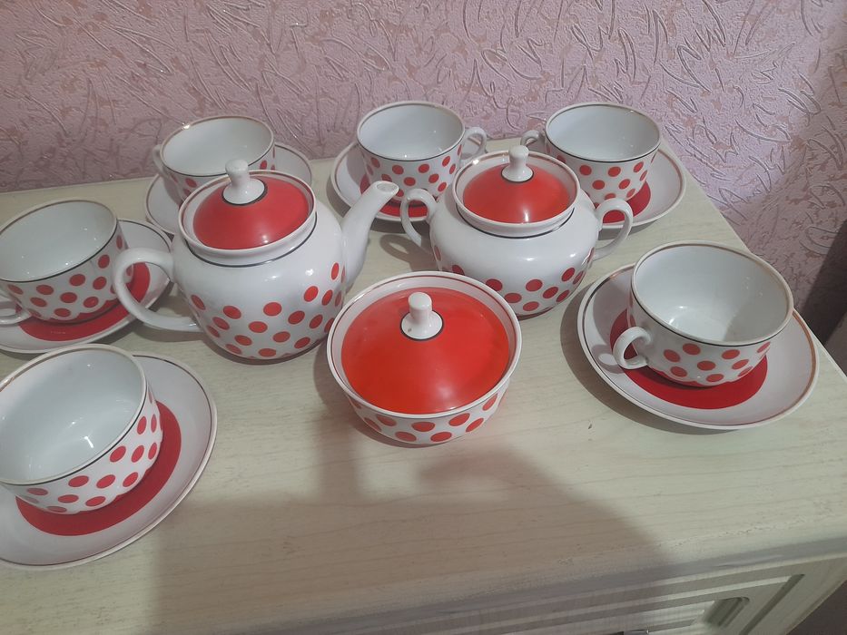 Продается сервис советский горошек