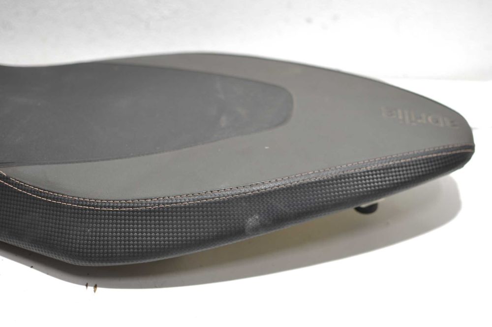 Masca far/ornament toba Aprilia Dorsoduro sa