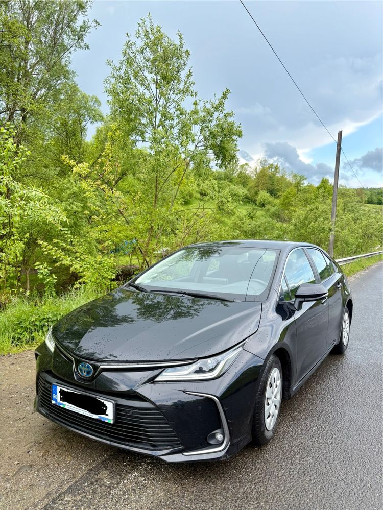 Vand Toyota Corolla Hybrid an 2022