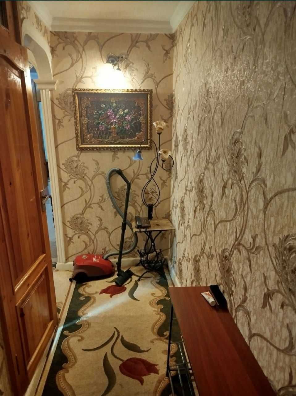Сдается 2х комнатная квартира в центре города