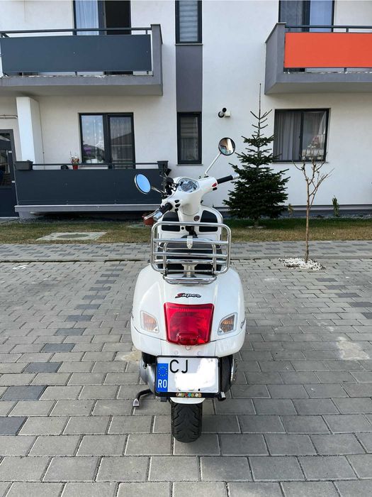 Vespa GTS 300 Super