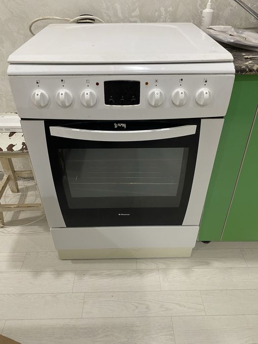 Продам плиту с духовкой