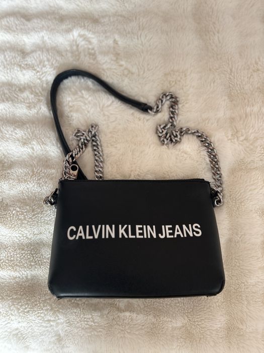 чанта Calvin Klein
