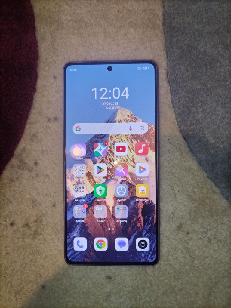 Продавам redmi note 13 pro 4G става и бартер с iphone 12 mini