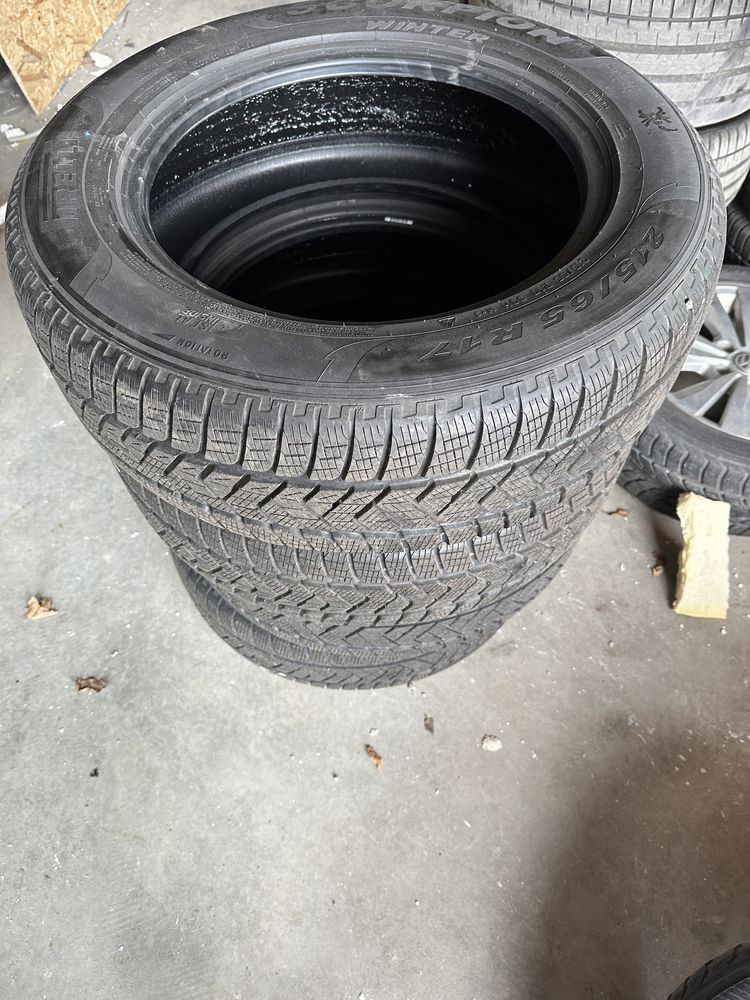 Cauciucuri 215/65/17” pirelli iarna