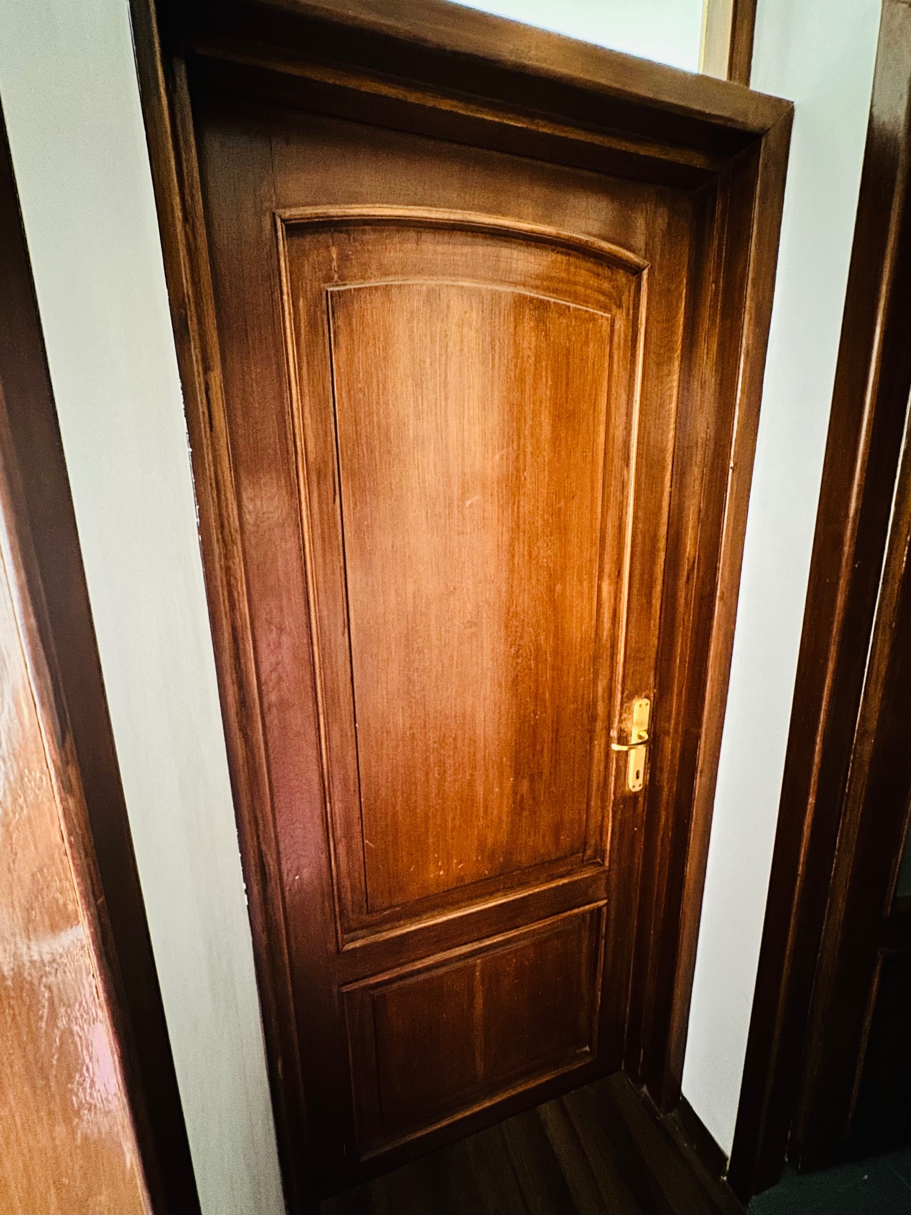 Uşi lemn masiv 60*200, 80*200, 80*205