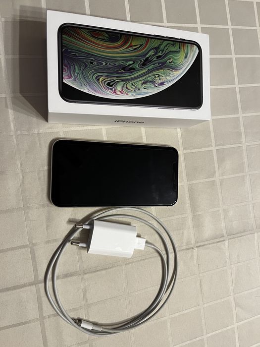 Продавам iPhone X 64 GB