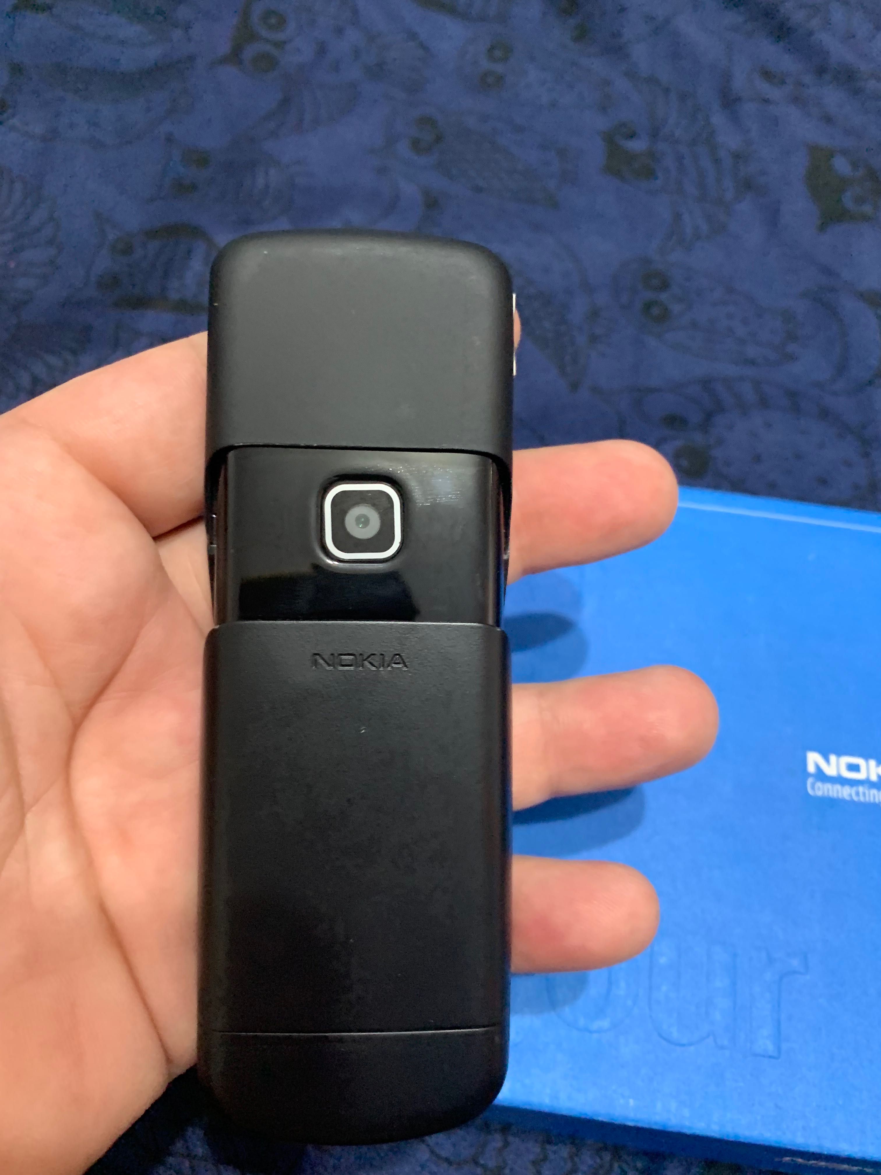 Nokia 8600 original