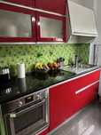 Vand mobila bucatarie cu electrocasnice