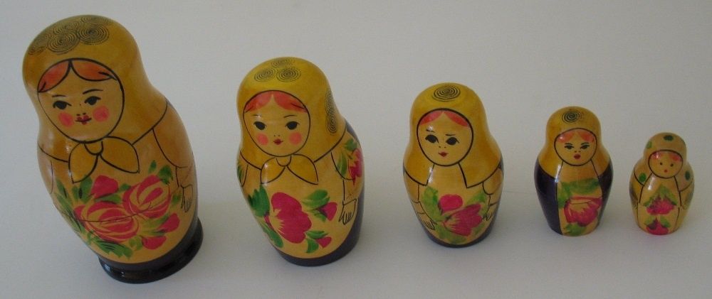 Красива сувенирна кутия с български мотиви