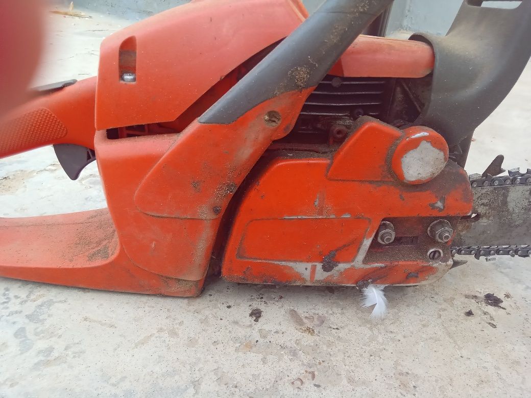 Vand sau schimb drujbă husqvarna