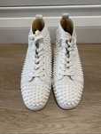 Vând louboutin 45-44