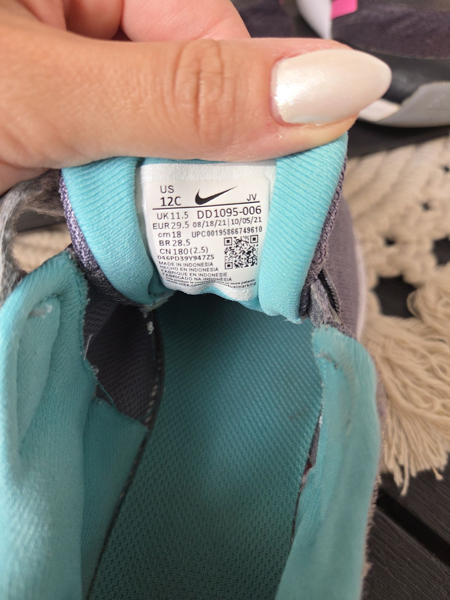 Маратонки Nike и Adidas 30н