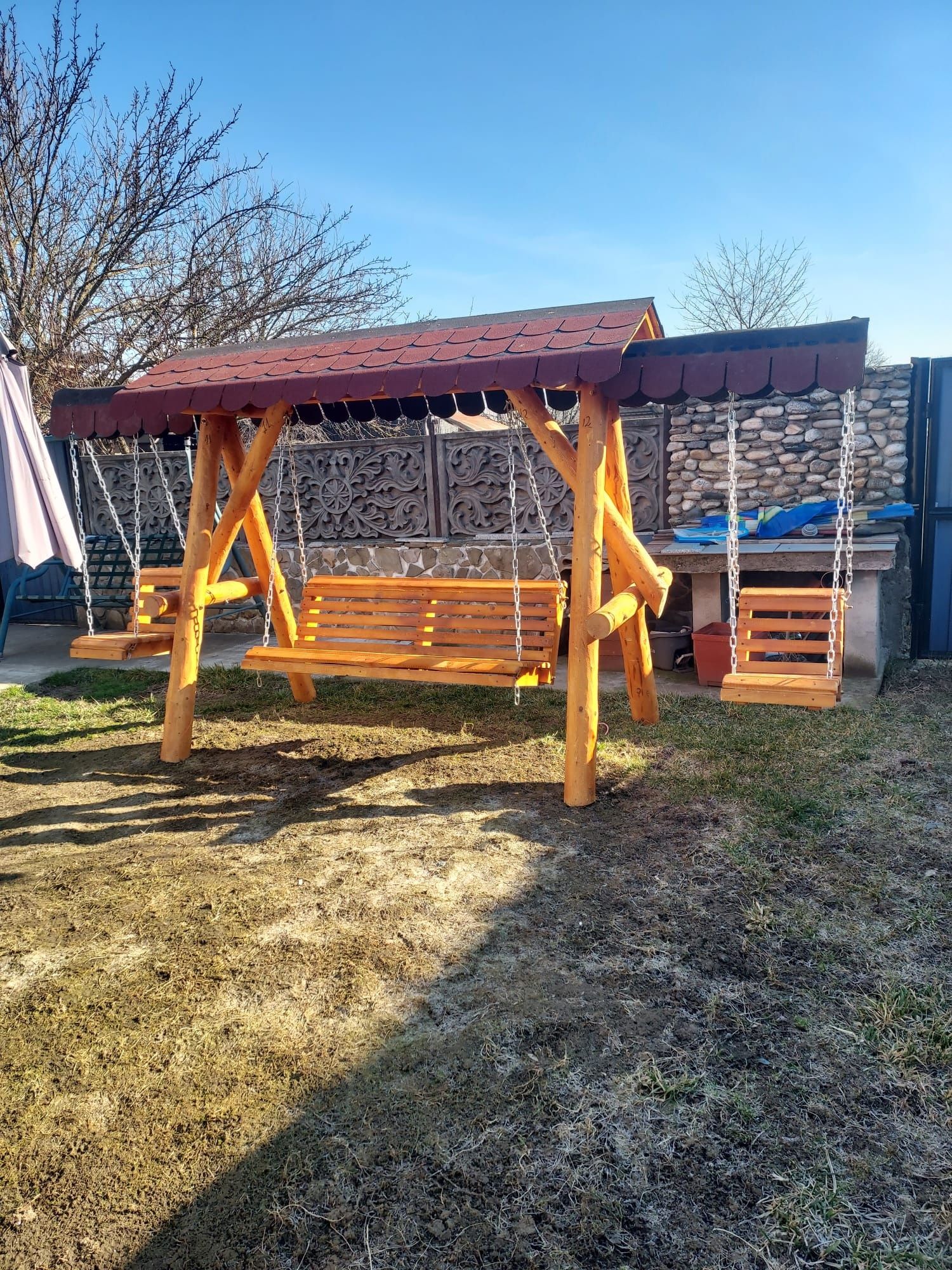 Mobilier rustic pentru exterior