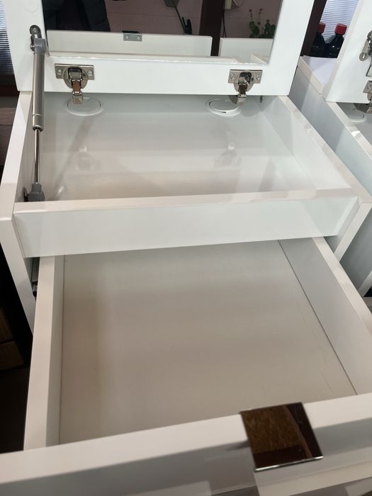 Продам шкафчета/скринове