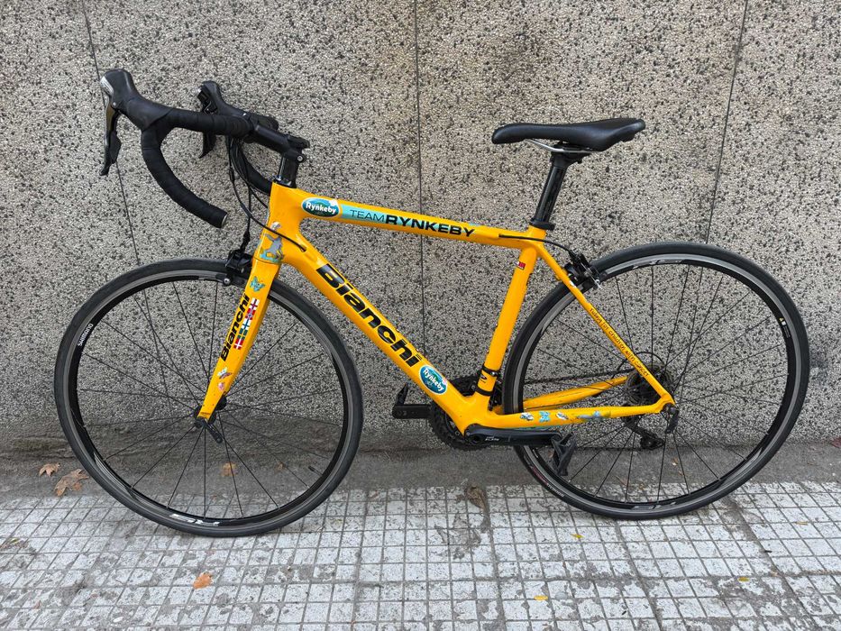Bianchi Team Rynkeby Carbon/Shimano 105 2x11/шосеен велосипед
