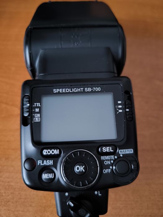 Blitz -Speedlight SB 700